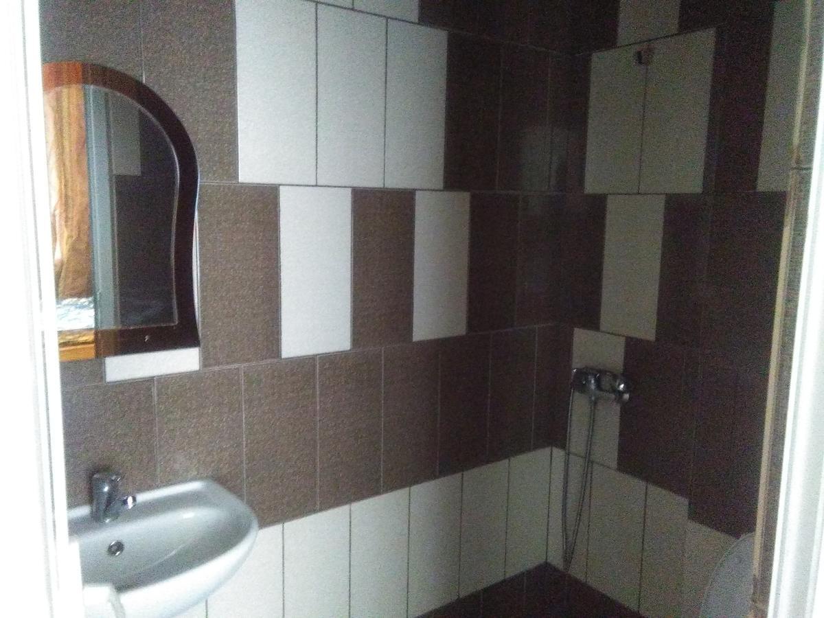 Str.Agmashenebeli 548 Hotel Kobuleti Eksteriør billede