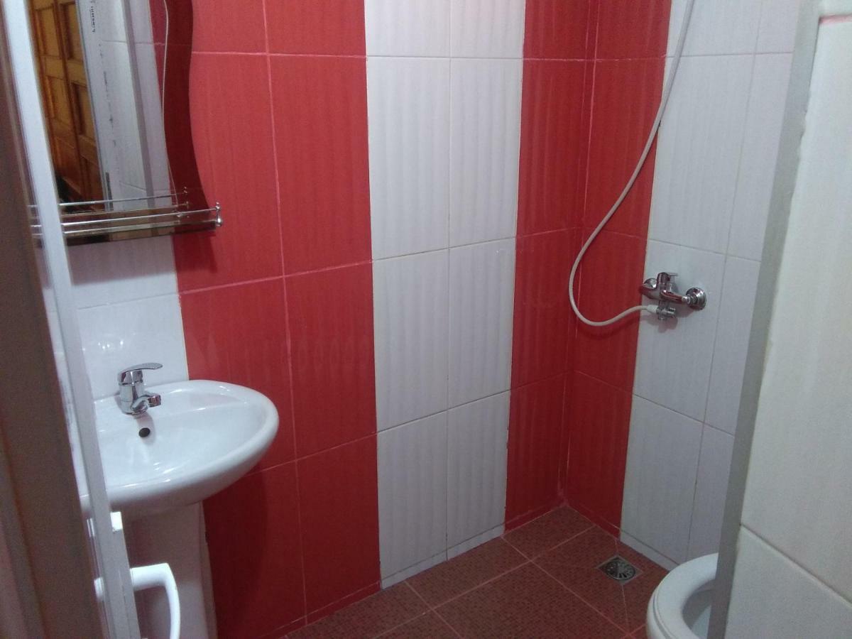 Str.Agmashenebeli 548 Hotel Kobuleti Eksteriør billede