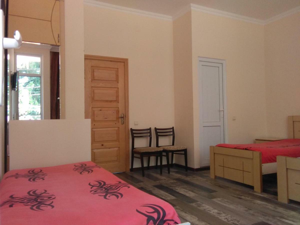Str.Agmashenebeli 548 Hotel Kobuleti Eksteriør billede