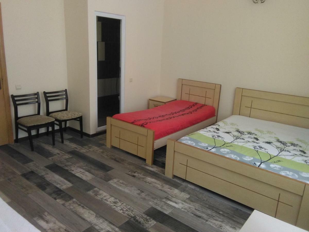 Str.Agmashenebeli 548 Hotel Kobuleti Eksteriør billede