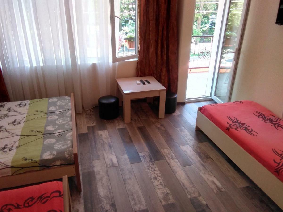 Str.Agmashenebeli 548 Hotel Kobuleti Eksteriør billede