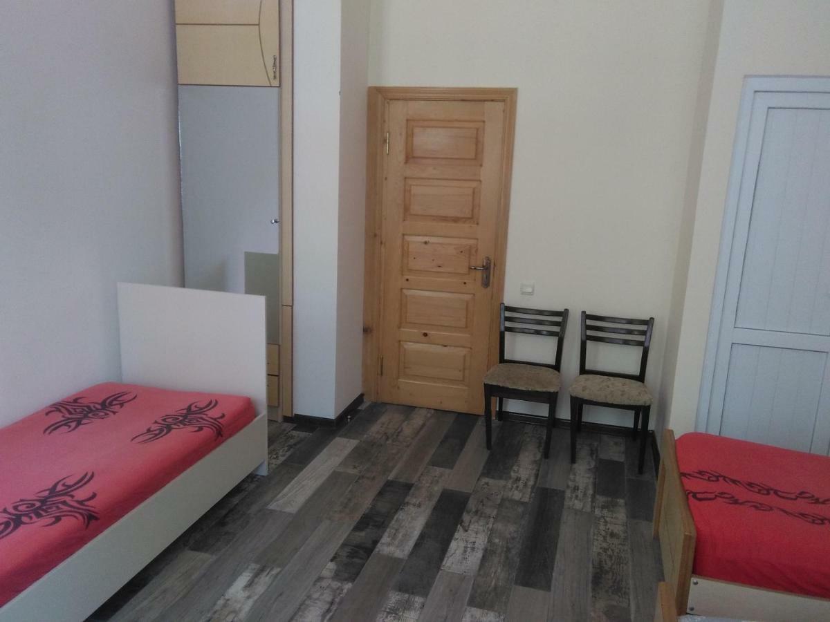 Str.Agmashenebeli 548 Hotel Kobuleti Eksteriør billede